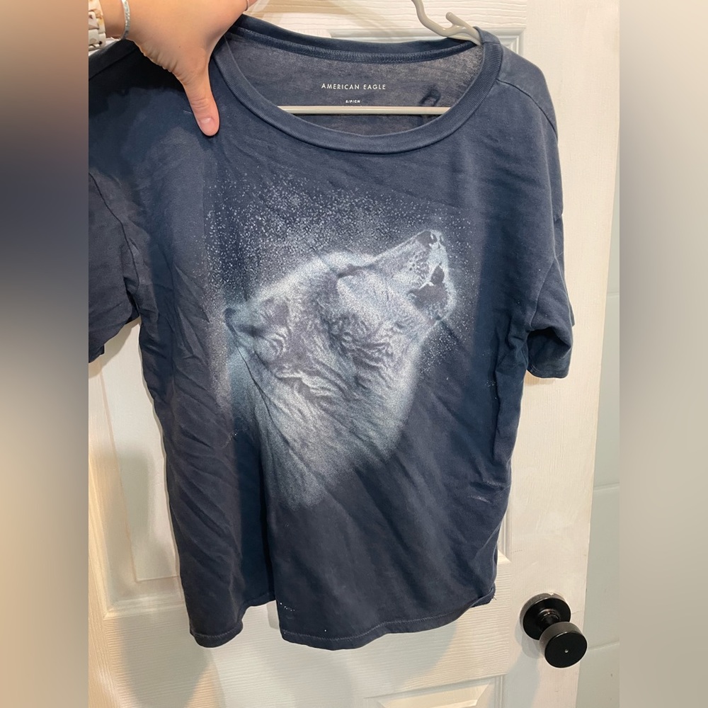 AE Wolf Graphic Tshirt